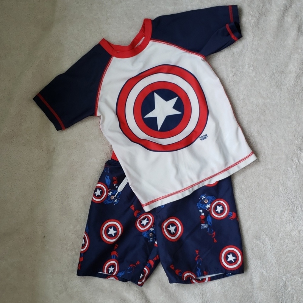 Boys 3T Captain America Swim Set
